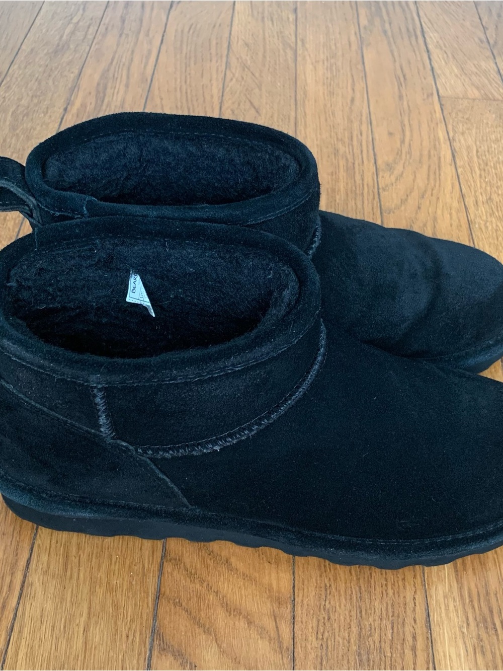 Bearpaw Shorty Women’s Boots Size: 10